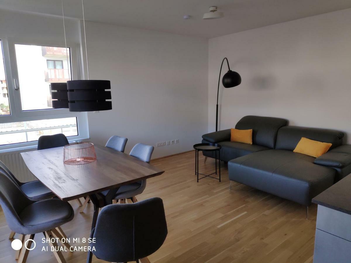 City Appartement Wien-Schwechat Dış mekan fotoğraf